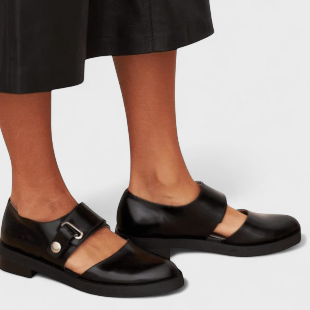 Λιάννα - Εκλεπτυσμένα Ρετρό Παπούτσια