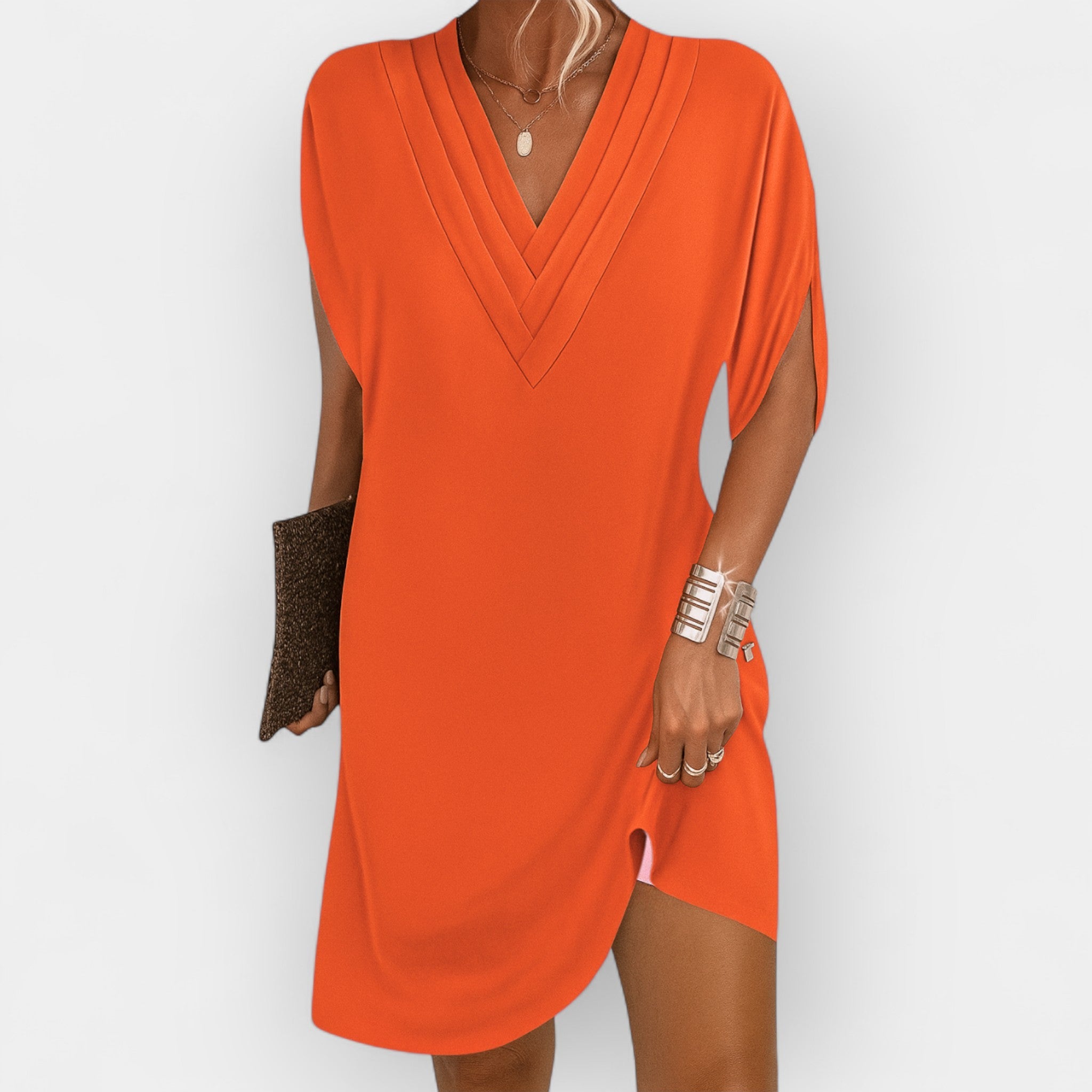 Elegant Dress to Accentuate the Silhouette