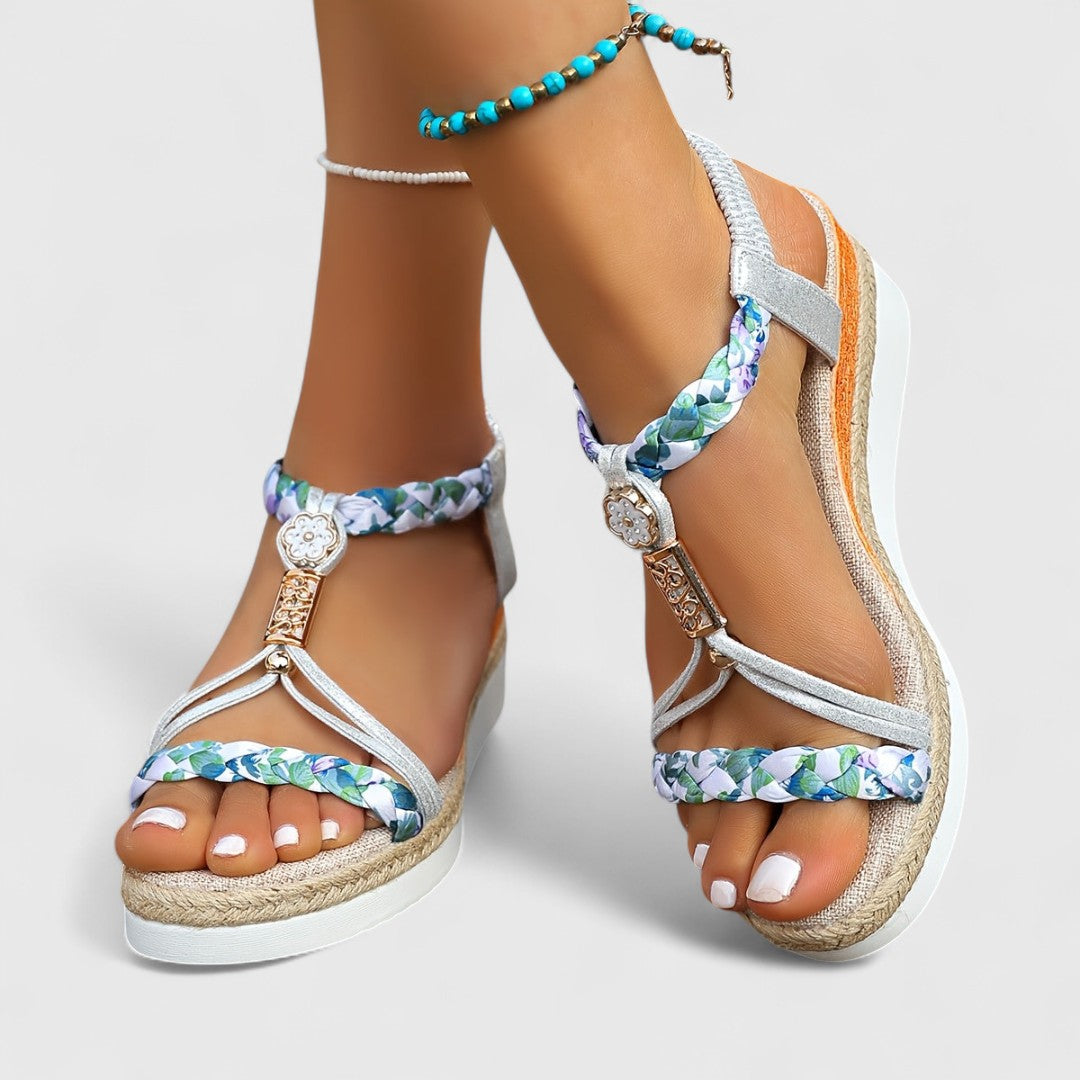 Λένκα - Άνετα σανδάλια με τακούνι