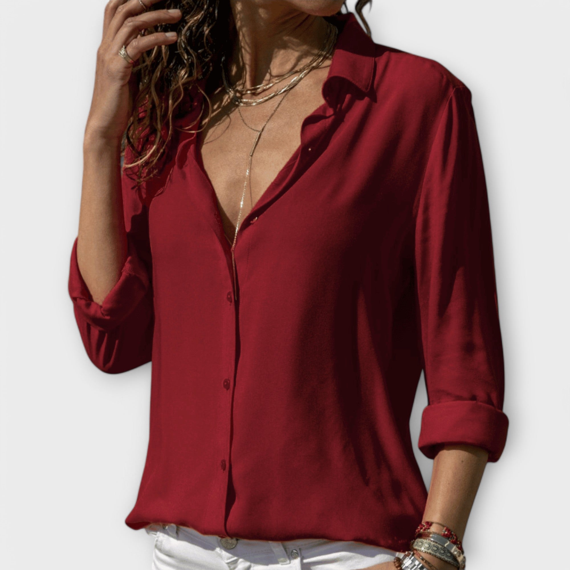 Mona – Perfect Women’s Shirt