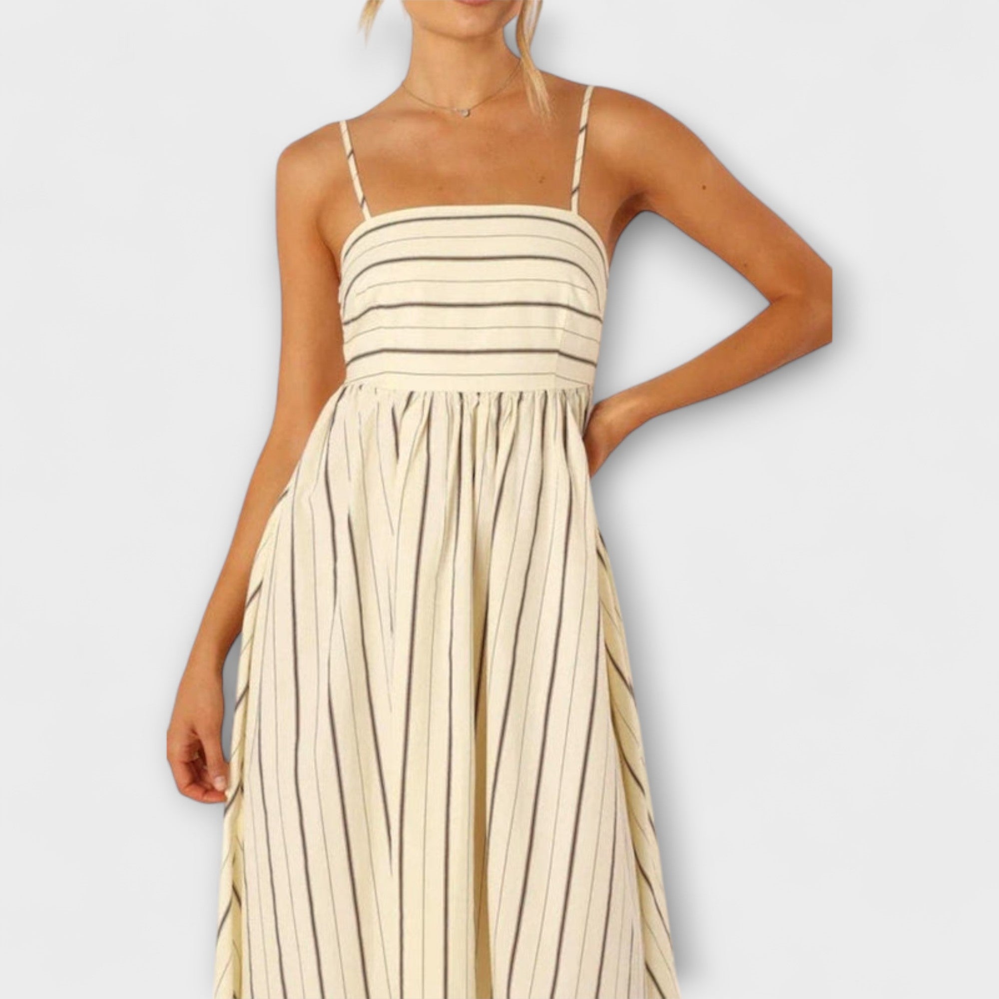 Svea – Bare Bloom Maxi Dress