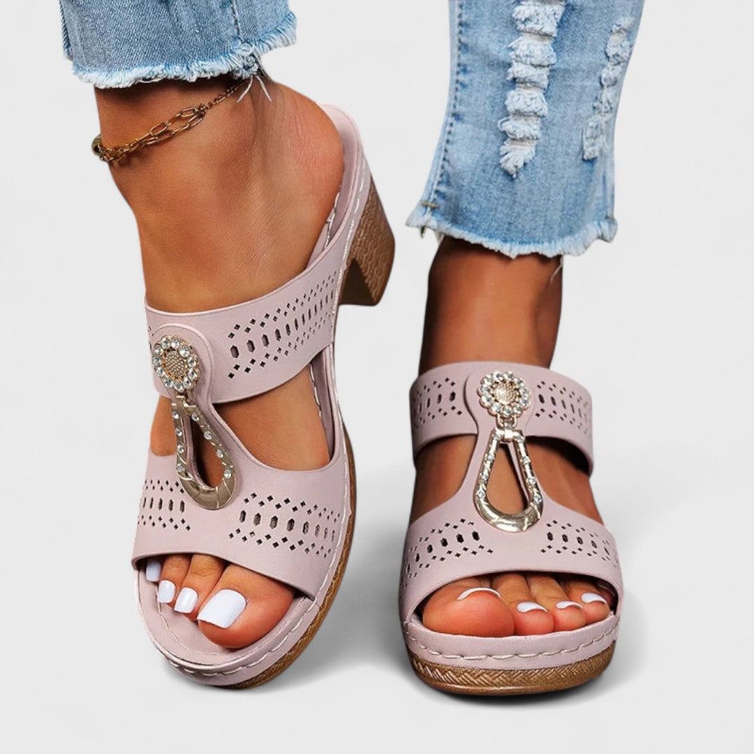 Vlastа - Κομψά και Άνετα Ορθοπεδικά Σανδάλια