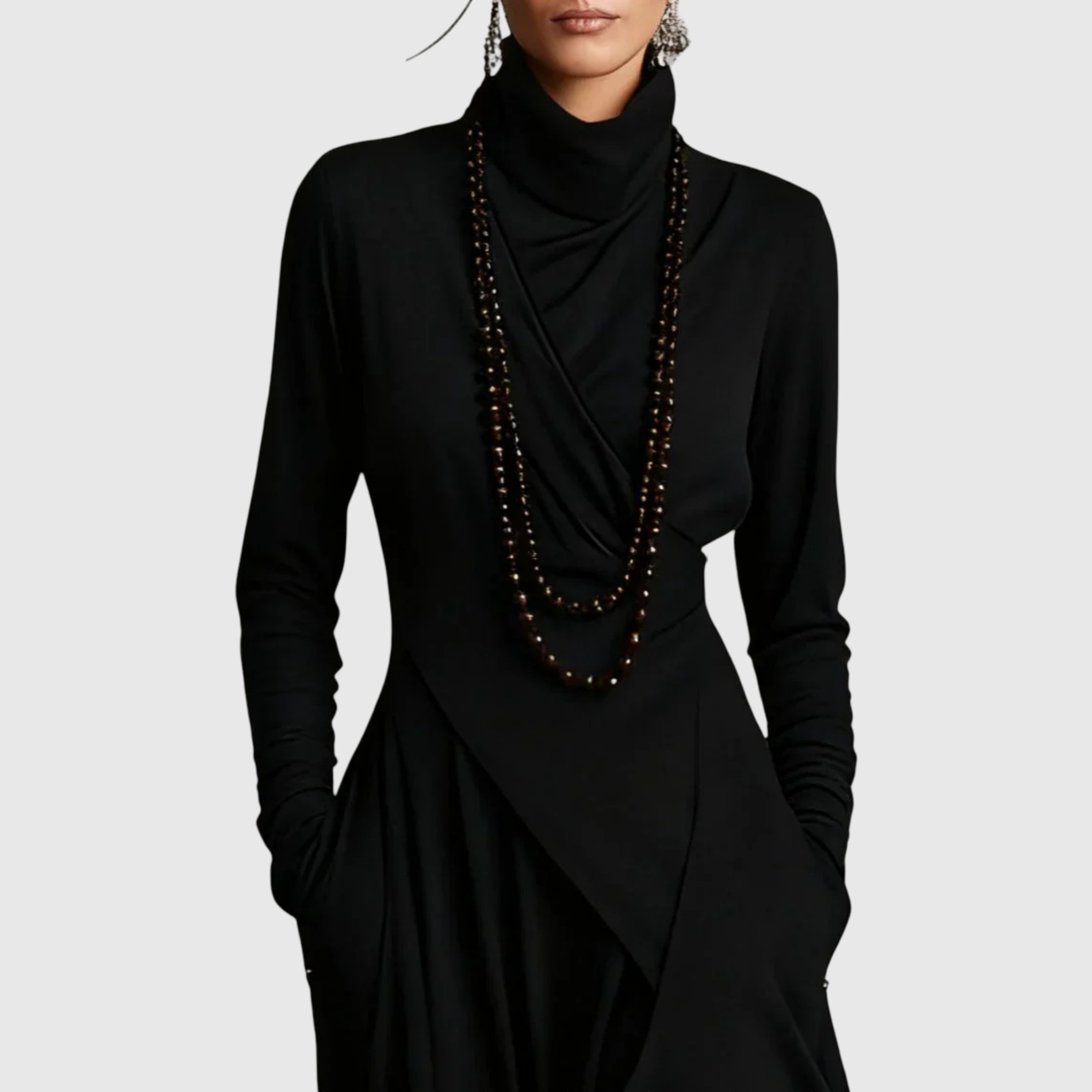 Sandra | Ασύμμετρο μακρύ πλισέ φόρεμα με ψηλό γιακά σε μοβ χρώμα