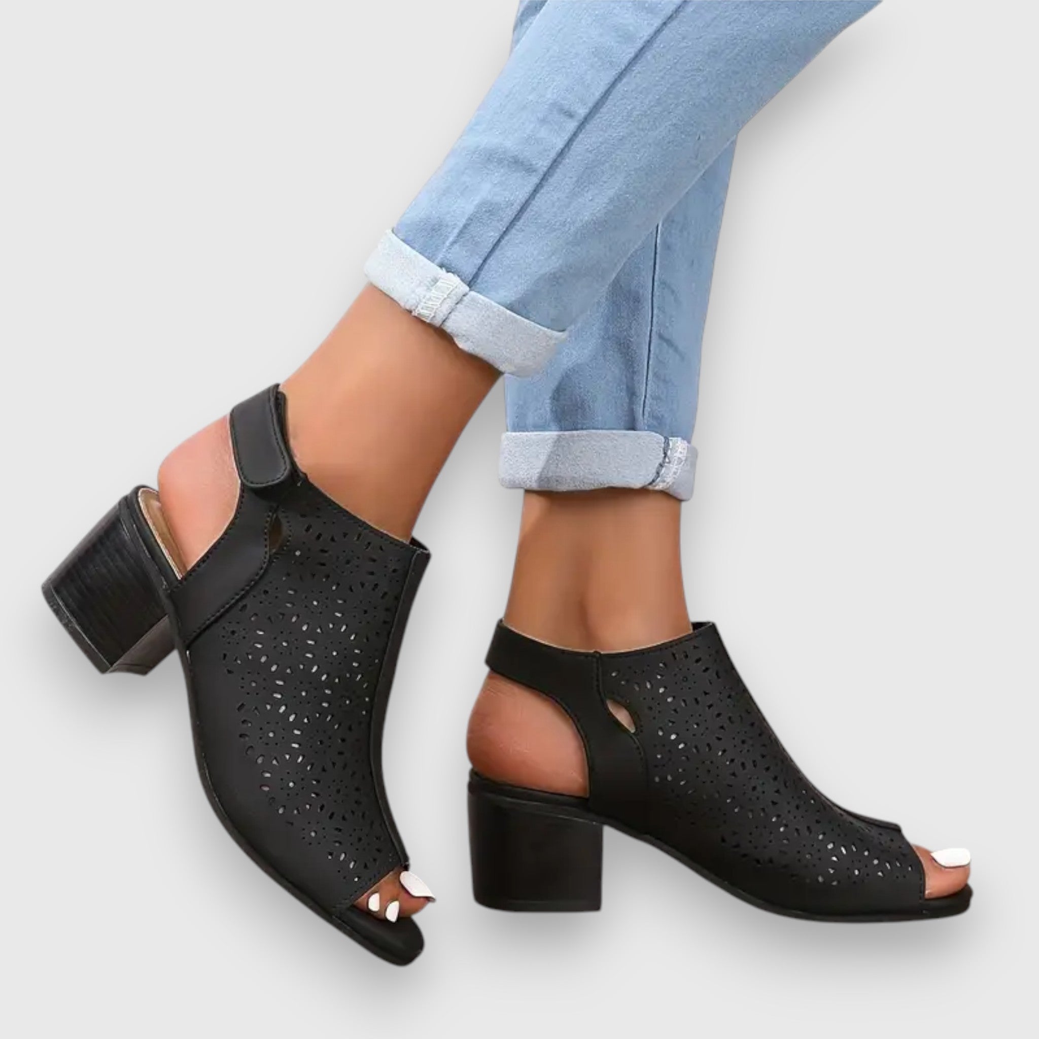 Μίρα – Σανδάλια