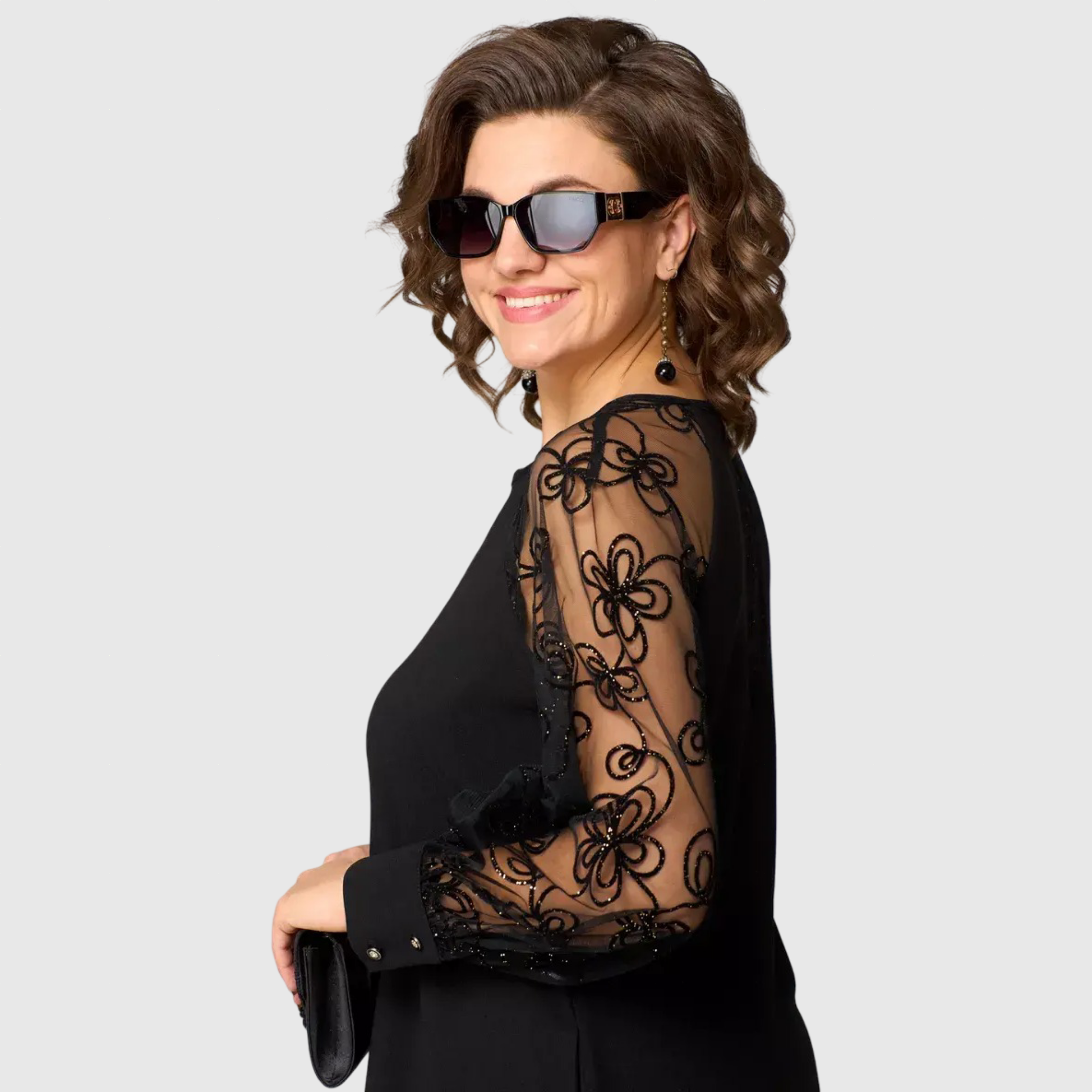 Aira | Κομψό μαύρο φόρεμα με δαντελένια μανίκια