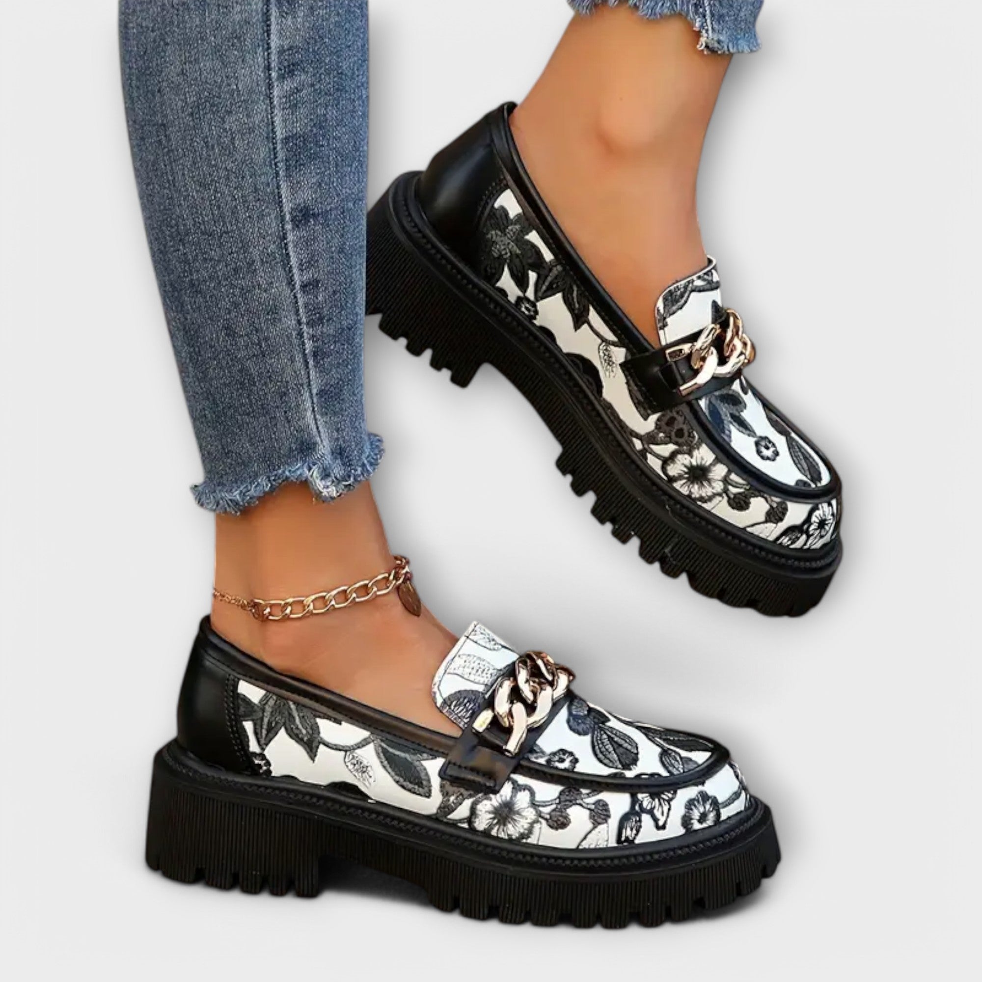 Σάντρα - Ελκυστικά Ρετρό Μοκασίνια