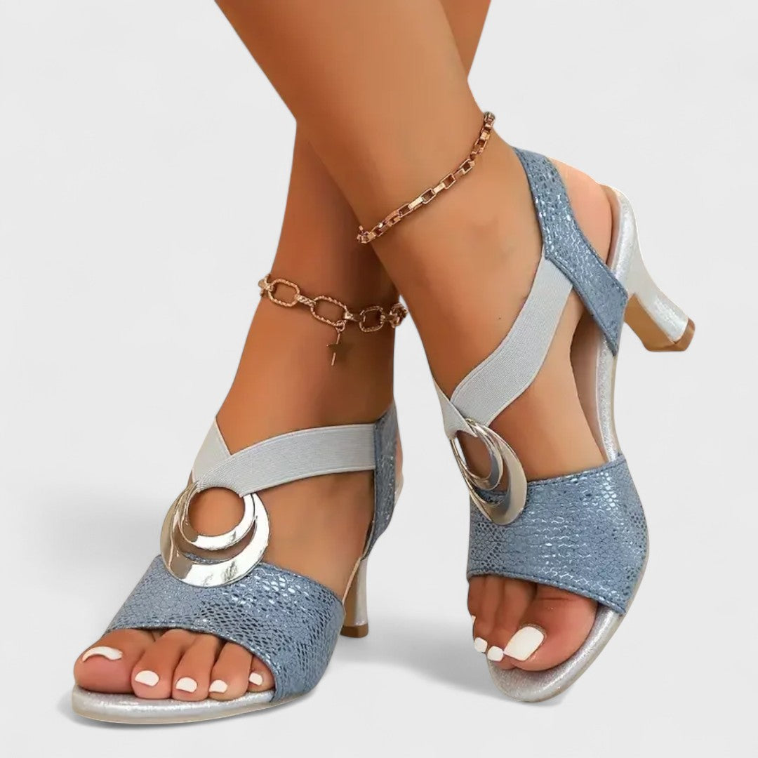 Γιασμίν - Εlegant σανδάλια με διακοσμητική αγκράφα