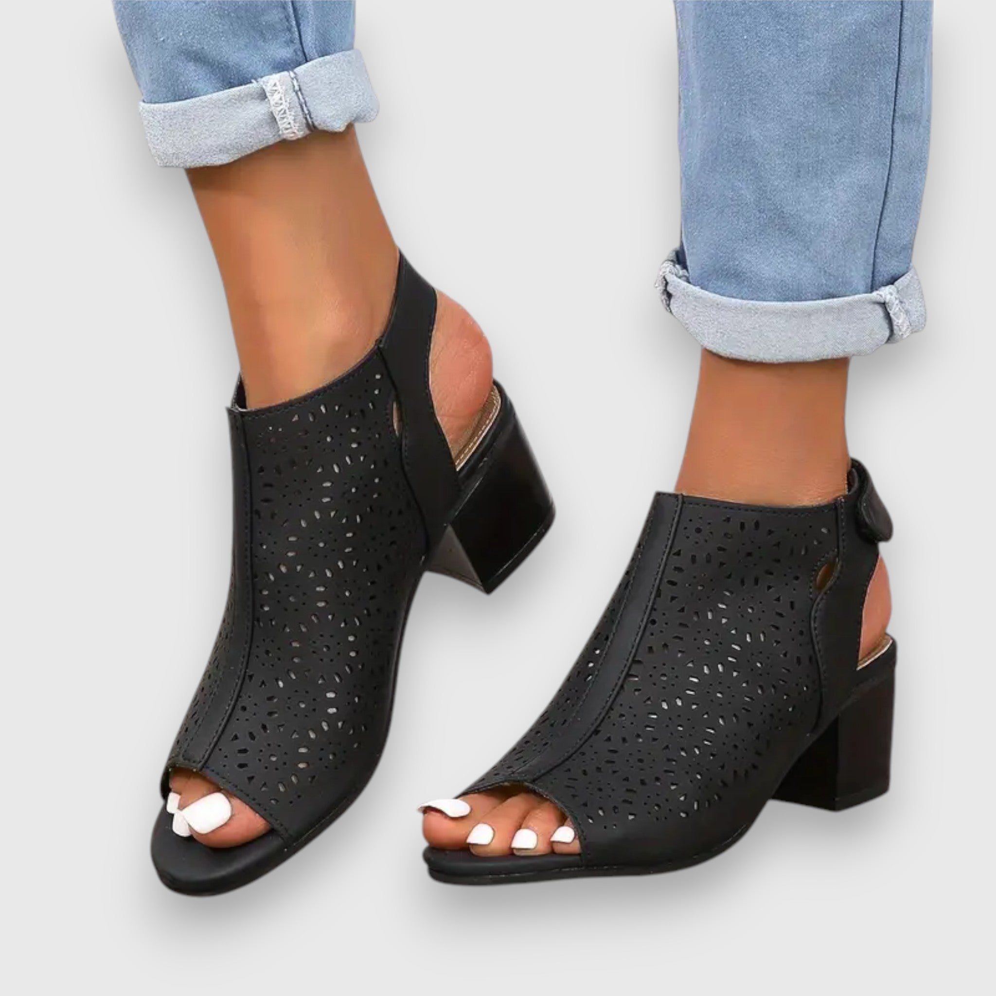 Μίρα – Σανδάλια