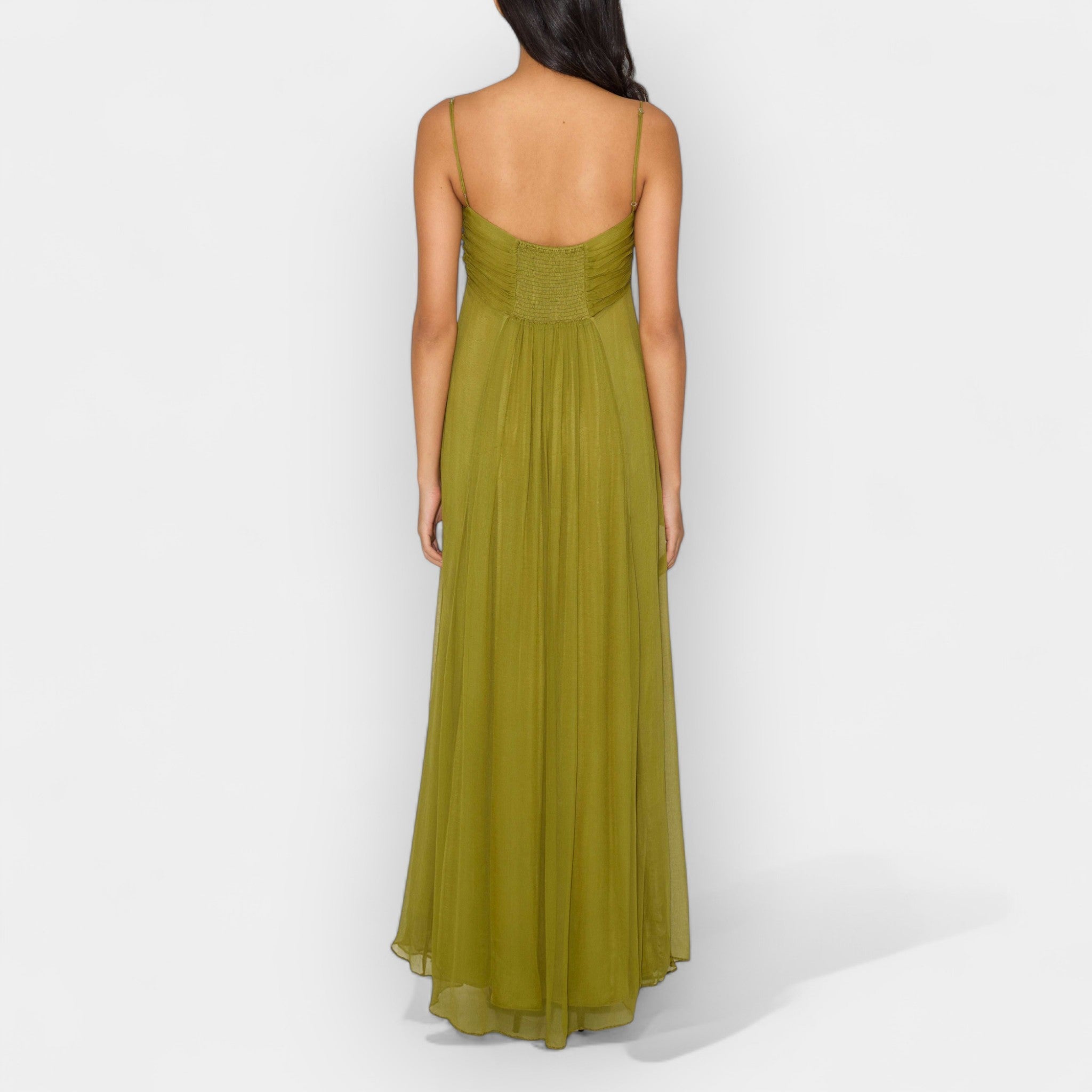 Ayanda – Maxi Dress with Subtle Cut-Out