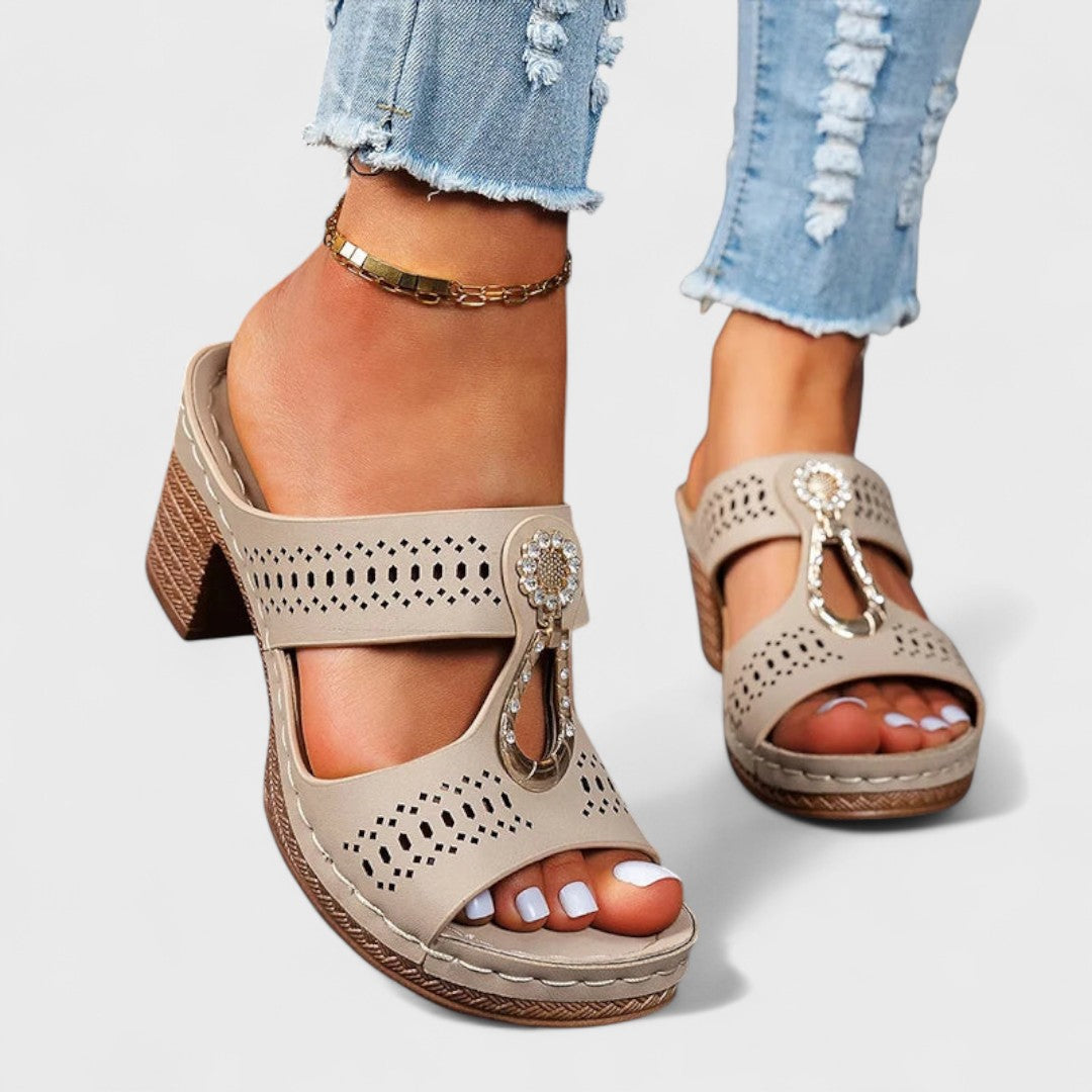 Vlastа - Κομψά και Άνετα Ορθοπεδικά Σανδάλια