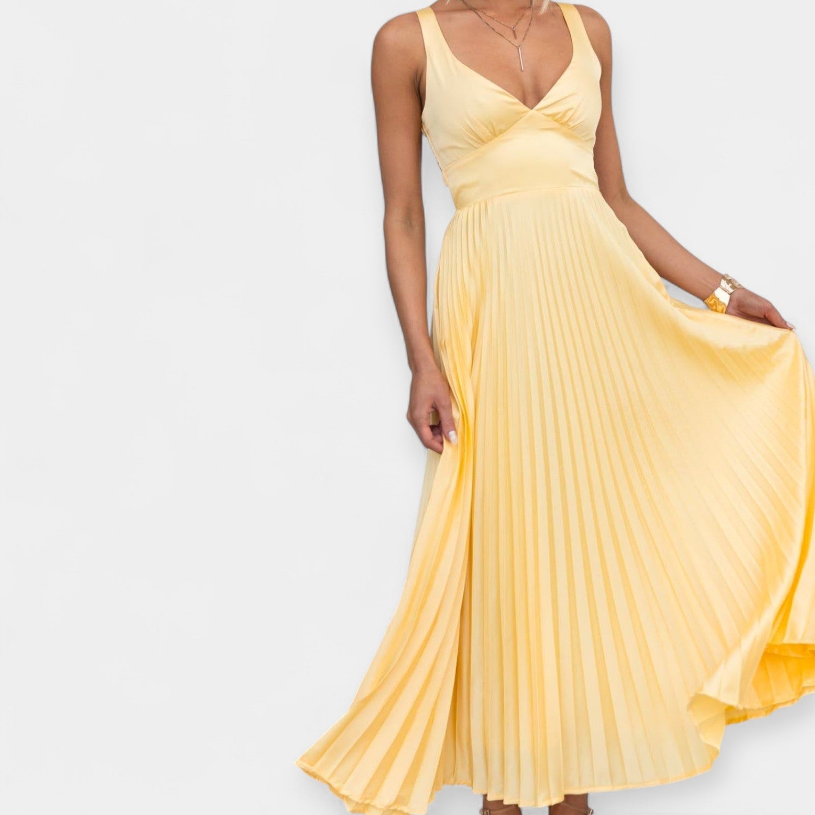Lucia – Light Maxi Dress with Subtle Shine