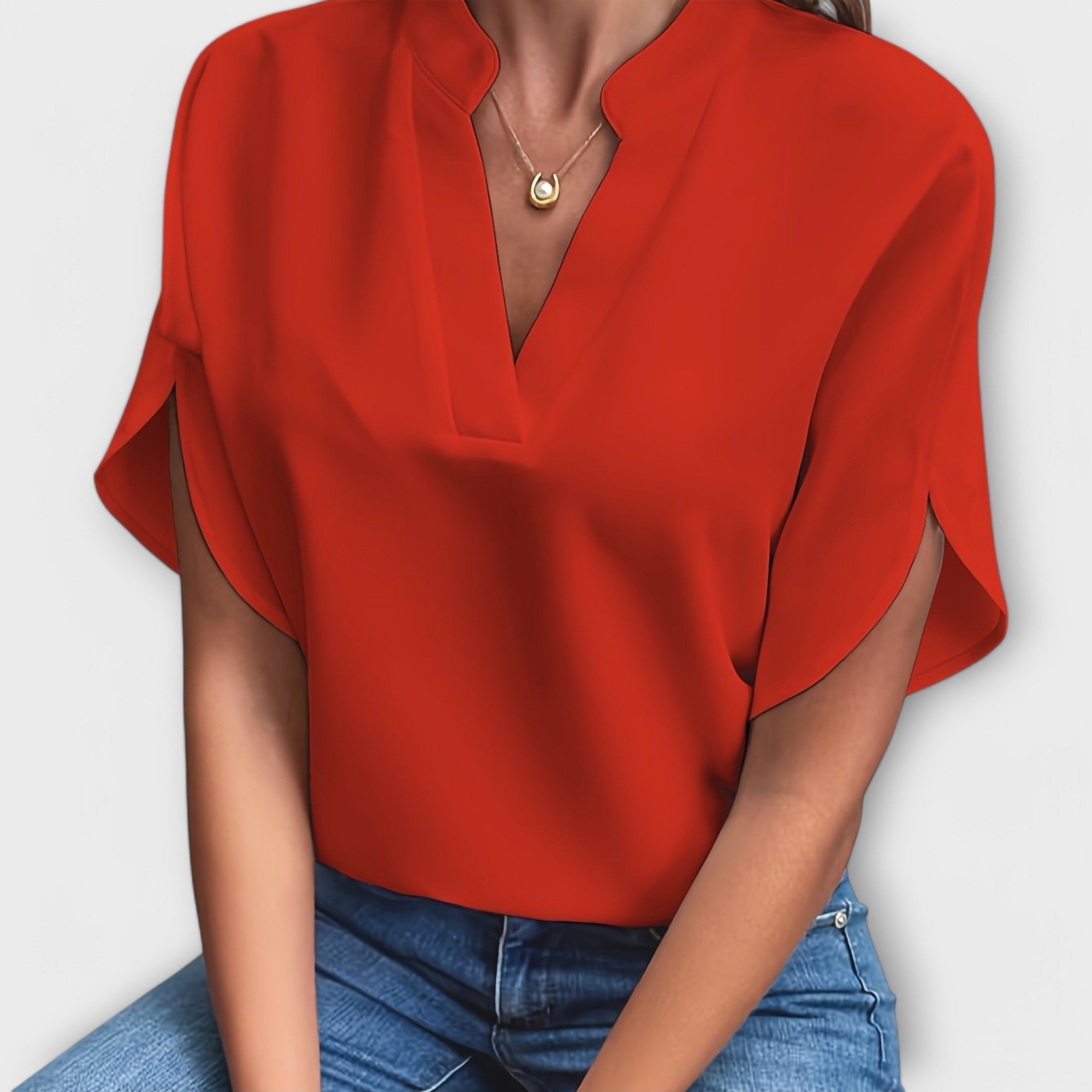 Vivi – Elegant Lightweight Women’s Shirt