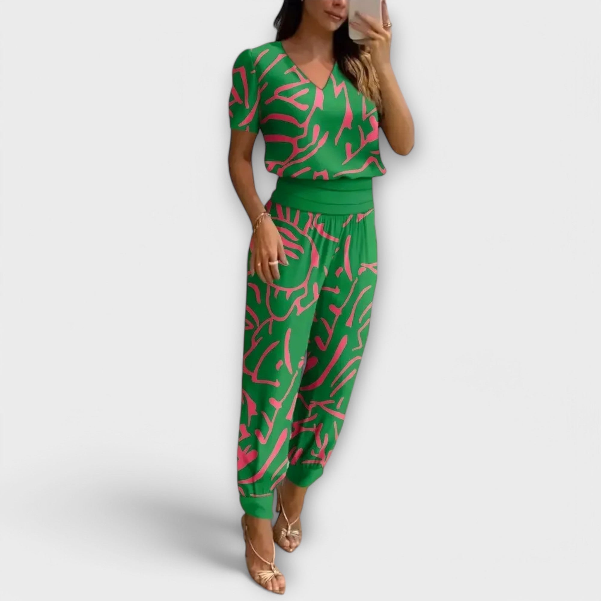 Elegant Set with Top and Pants